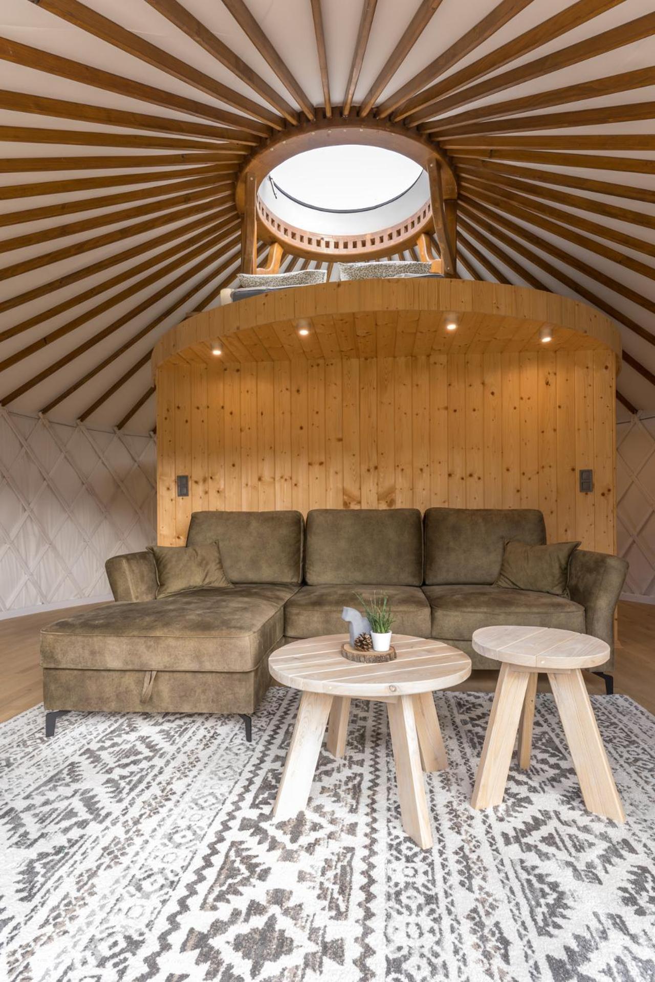Tylmanowa Gorski Glamping - Caloroczne Jurty Z Widokiem מראה חיצוני תמונה